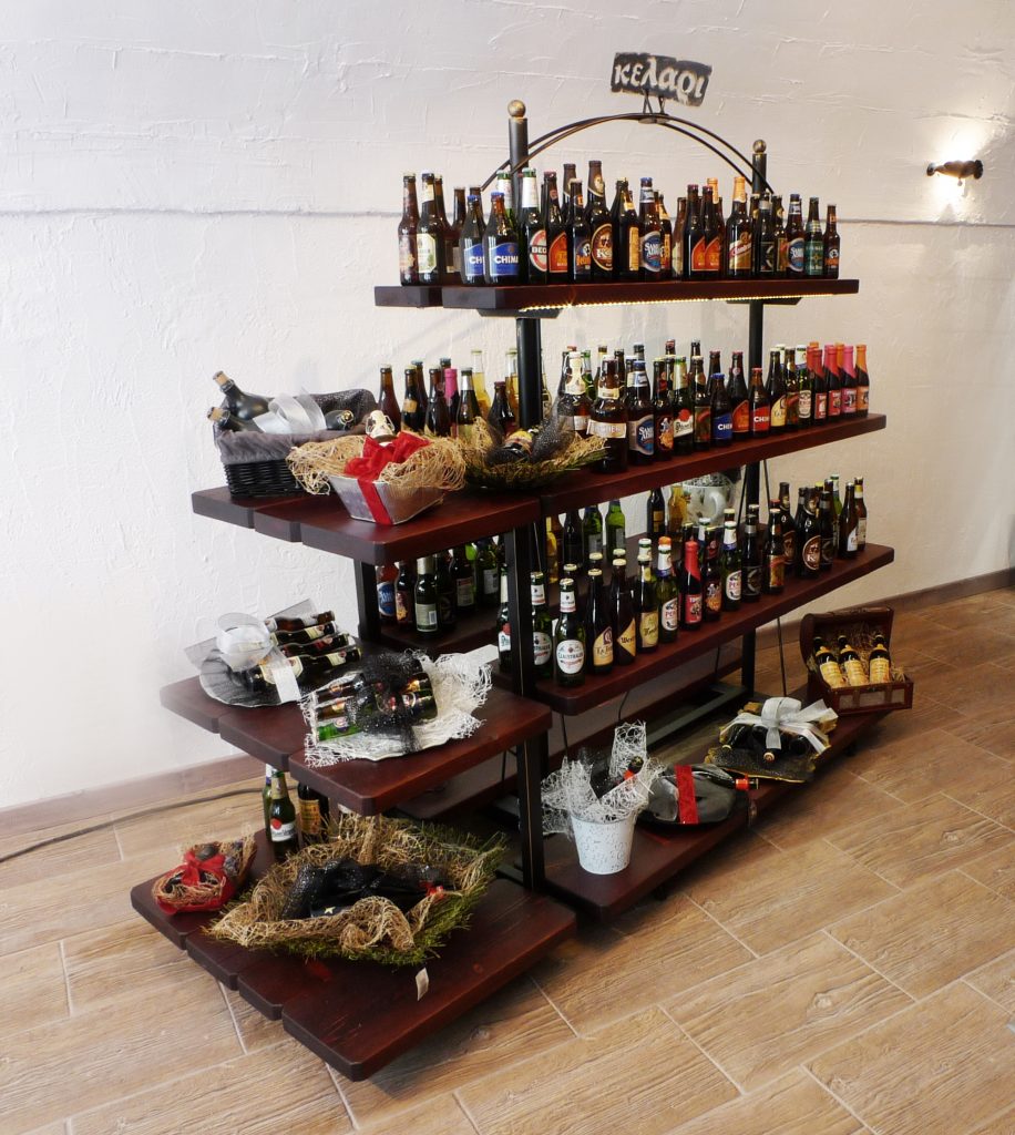 Island display shelving | Art & Design Group
