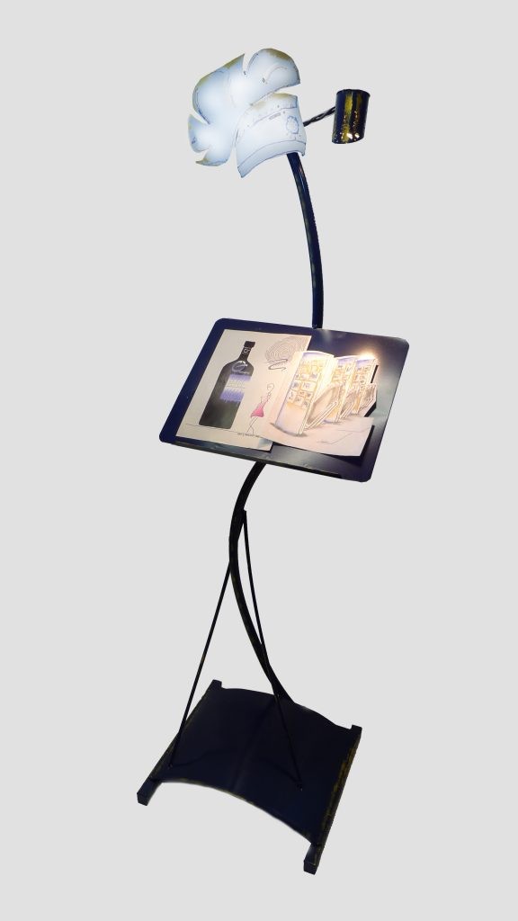Metallic menu stand | Art & Design Group