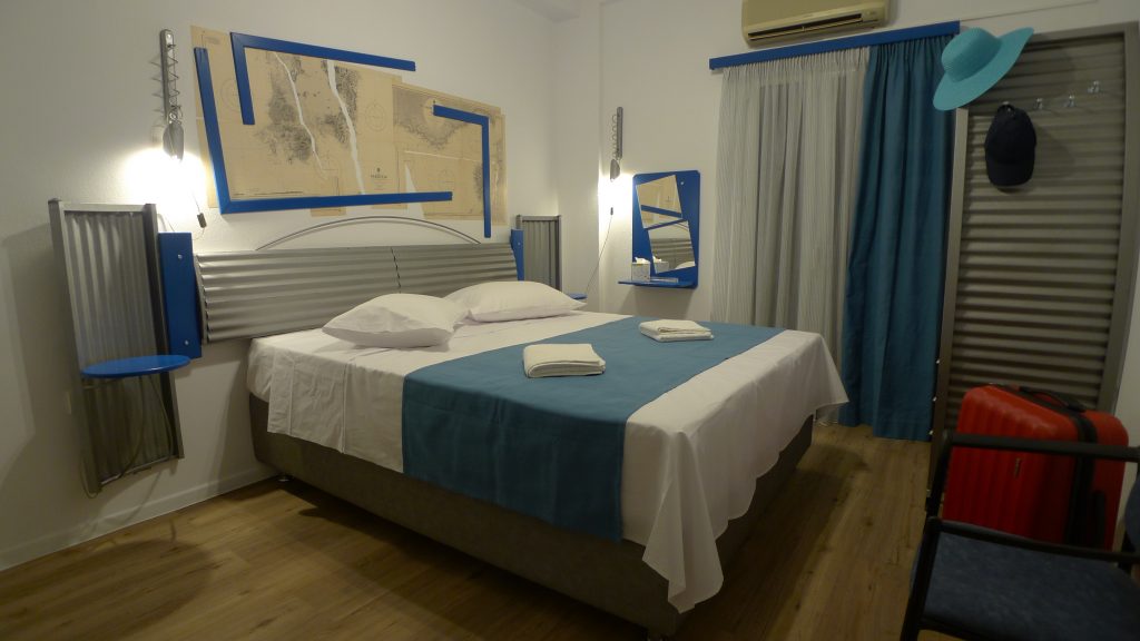 Υπνοδωμάτιο μεγάλο με δύο κρεβάτια | Art & Design Group