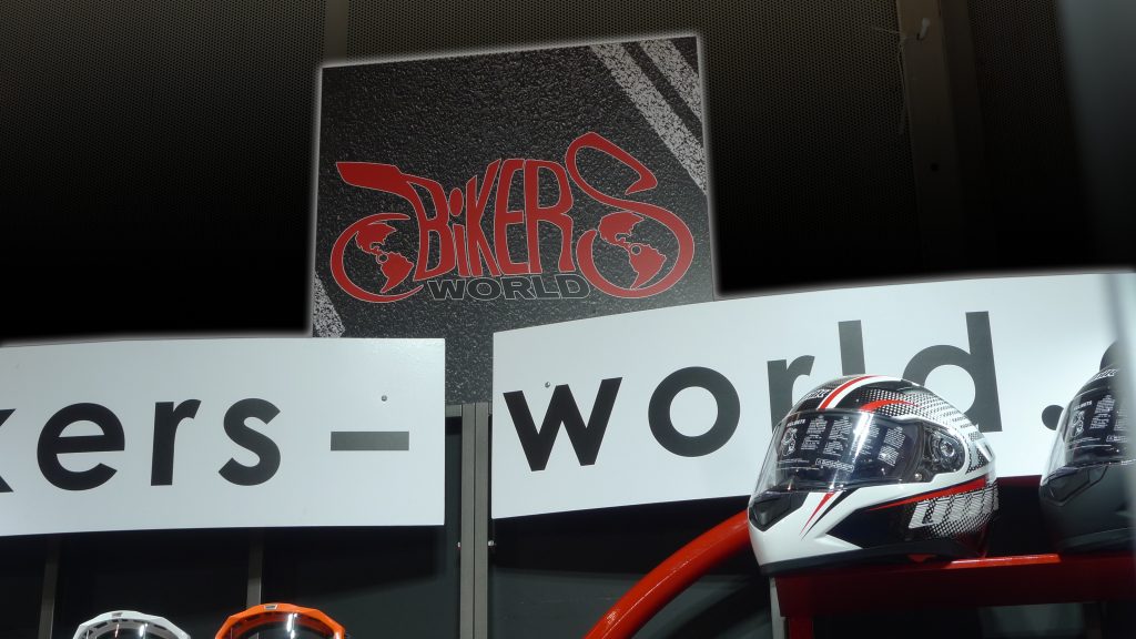 Εκθεσιακό περίπτερο της εταιρείας Bikers World στην έκθεση Μοτοσυκλέτας 2017
